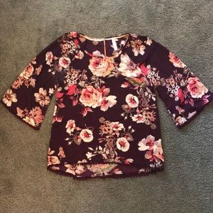 Flowy flower blouse